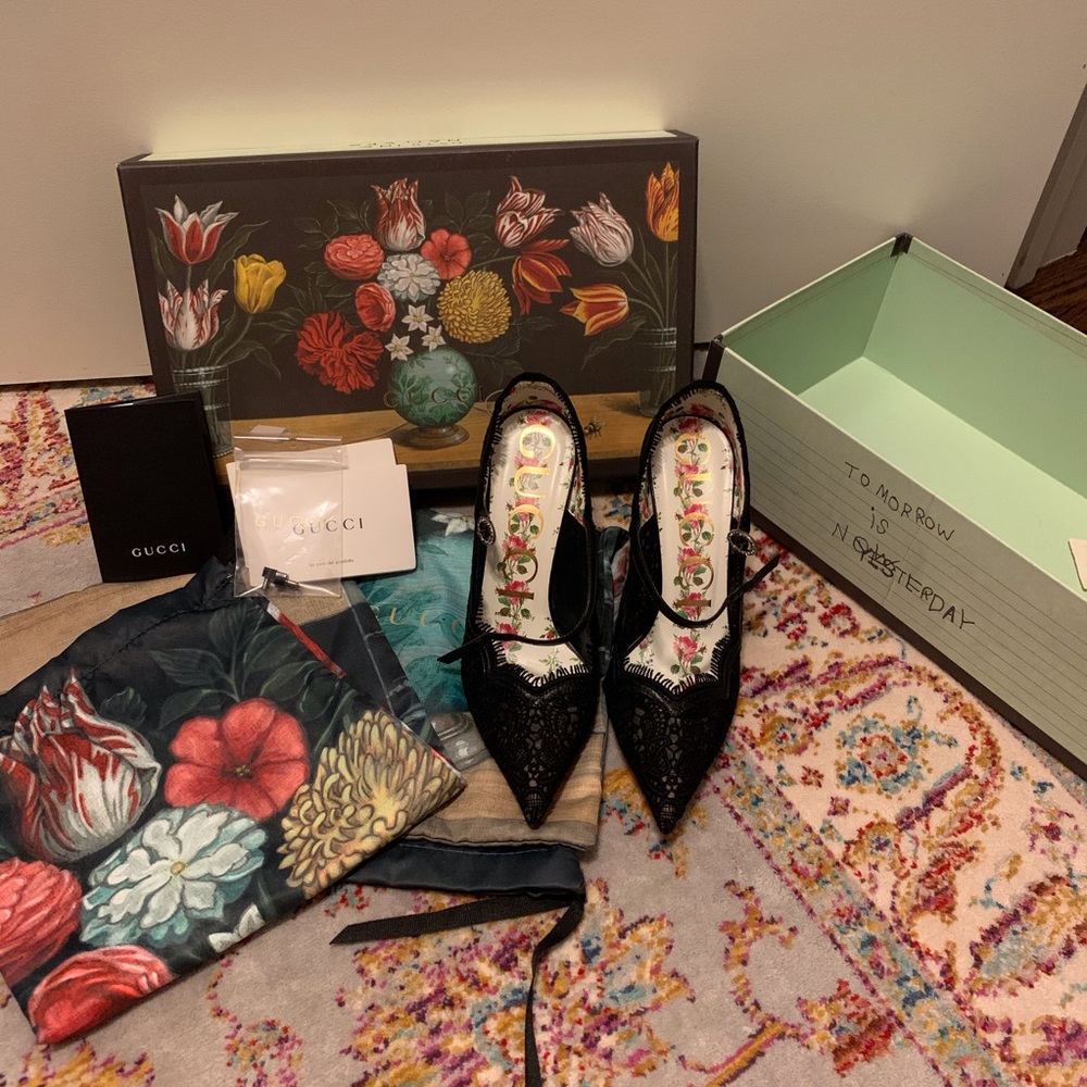 New Gucci Virginia Pointy Toe Mary Jane Pump 35+